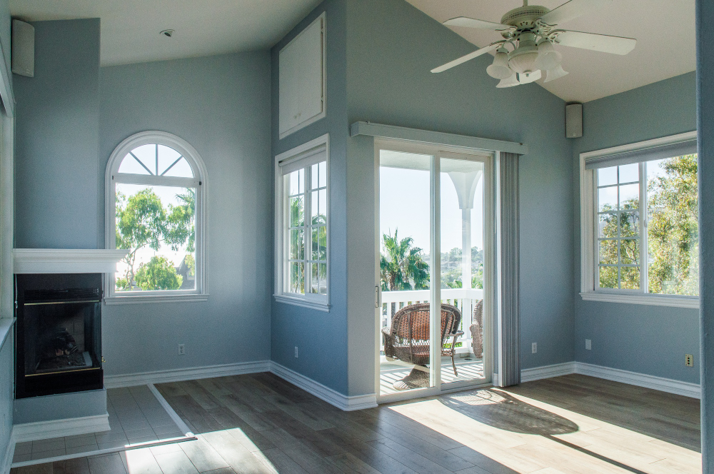 Eloy Windows by Material